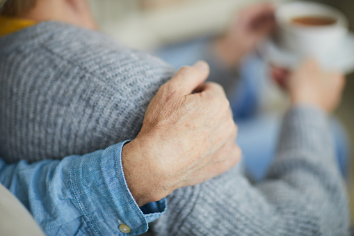 AVVISO PUBBLICO PER IL SOSTEGNO DEL RUOLO DI CURA E ASSISTENZA DEL CAREGIVER FAMILIARE – scadenza 28/02/2022